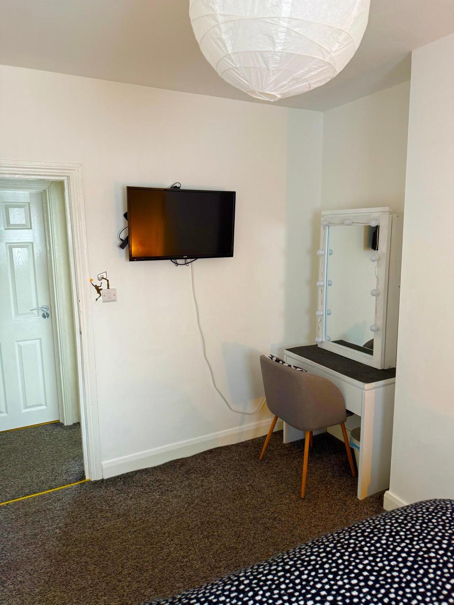 Stay-K-Belfast Cosy Entire House 10 Mins From City Centre Dış mekan fotoğraf